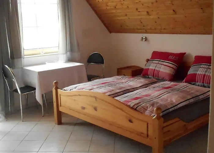 בית אירוח Gaestehaus Kathi גיינסדיאס