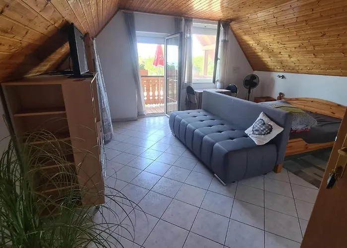 בית אירוח Gaestehaus Kathi גיינסדיאס